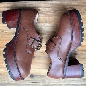 OASIS SOCIETY Chunky Mary Jane Heels